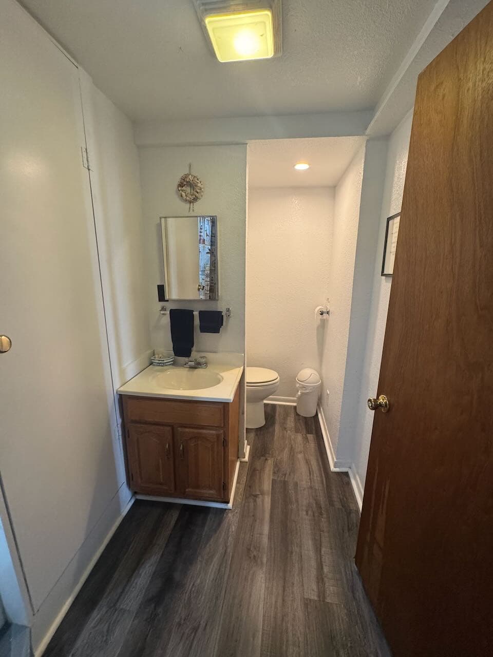Bathroom vanity